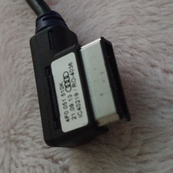 Bovee tune2air Wireless Car Kit for AUDI - Picture 4 of 7